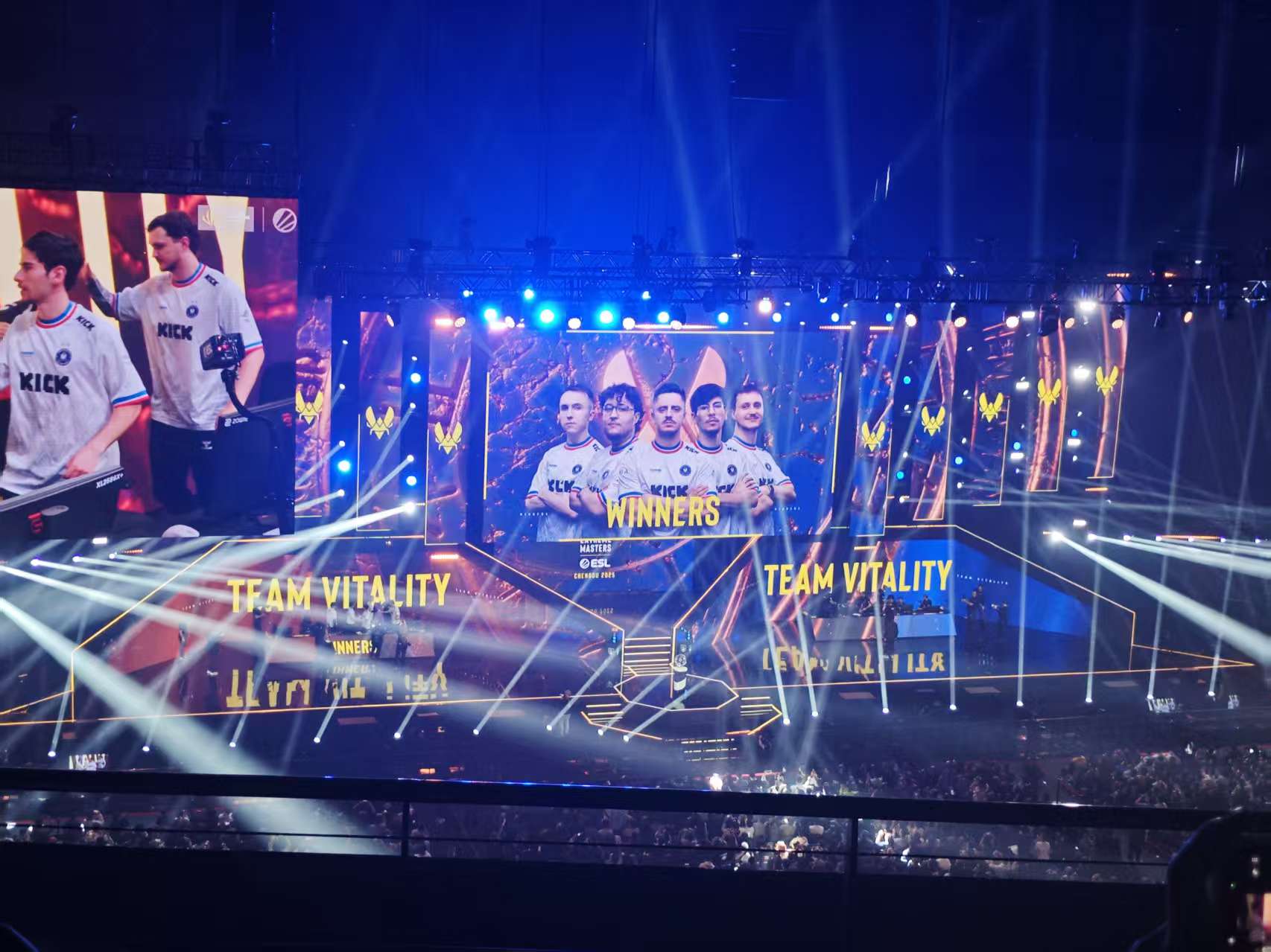 805646e21c5d33f433f902a6f8730dce